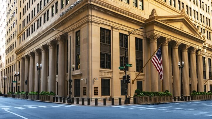 Federal Reserve bank building illustrating the Fed's bank supervision overhaul
